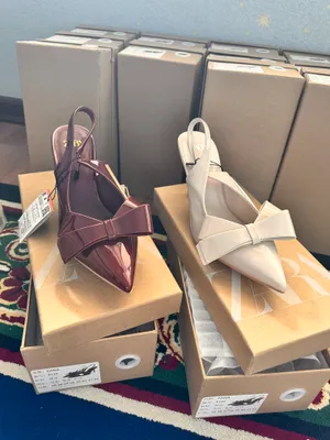 Продаются туфли Zara, чёрные, бежевые, бордовые 1
