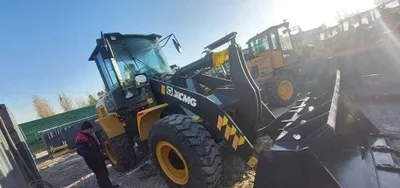 Фронтальный погрузчик XCMG, модель XC938, джойстик 1