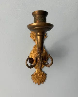 Продам бронзовый подсвечник 1