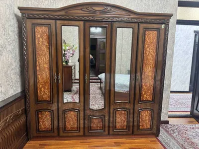 Продаётся срочно спальный гарнитур 1