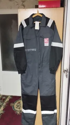 Продается комбинезон,спецодежда 1
