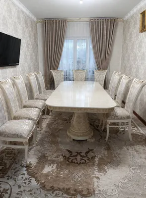 Стол и 12 стульев 1