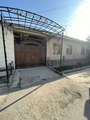 Нурафшон (Тойтепа), срочно продаётся дом, 6 соток, 6 комнат 1