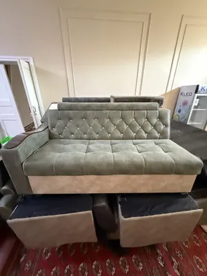 Yumshoq mebel (divan) sotiladi, holati yaxshi