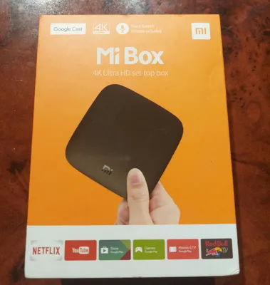 Adapterisiz Mi Box TV pristavkasi sotiladi