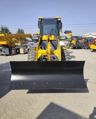 Новый бульдозер Longman, модель ZL 926 1