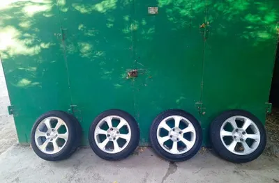 Литые диски R16 в комплекте с шинами 1