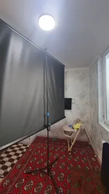 Экран для проектора на треноге 1