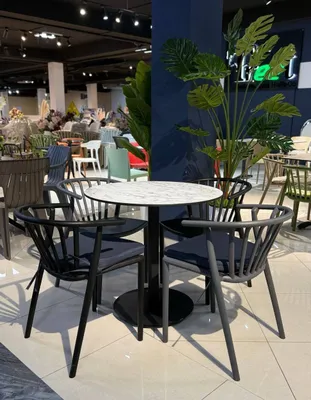 Пластиковый стул Jardin 8