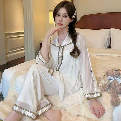juda chiroyli pijama 1