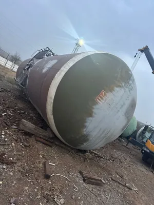 Продаётся железнодорожная цистерна-ёмкость на 90 тонн 1
