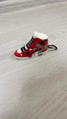 AirPods 3 uchun krossovka shaklidagi keys 1