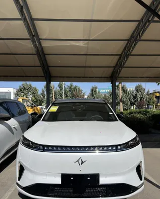 Dongfeng 610 Max, белый, чёрный салон, 2026 год 1