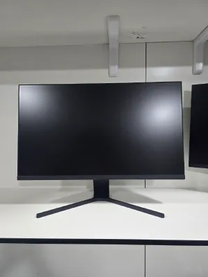 Ishlatilgan Redmi 27 75Hz monitori 1