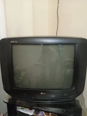 Televizor sotiladi
