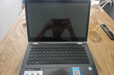 HP Pavilion x360 i3-7100U 8 / 512 1