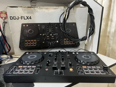 Диджейский аппарат DDJ-FLX4 1