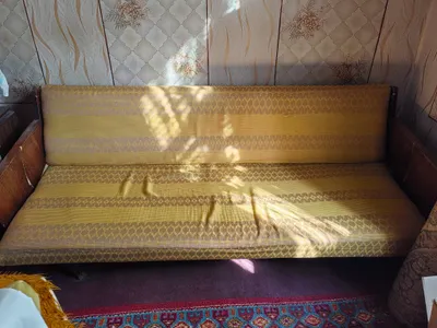 Диван советский