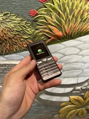 Телефон Sony Ericsson K770i 1