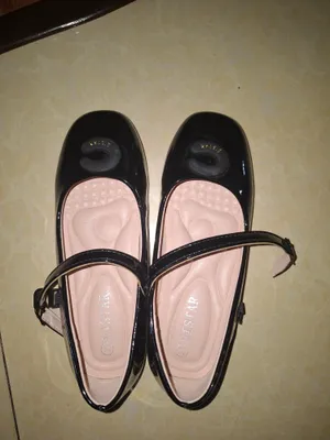 bolalar oyoq kiyimi