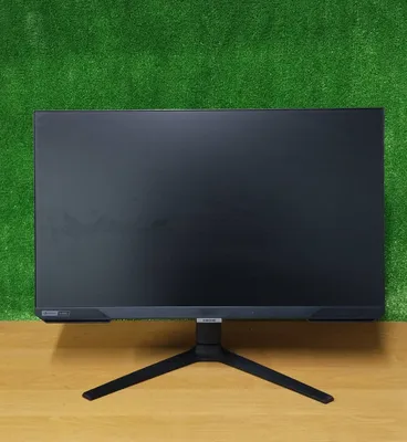 Samsung Odyssey 27" 240 Гц, плоский 1
