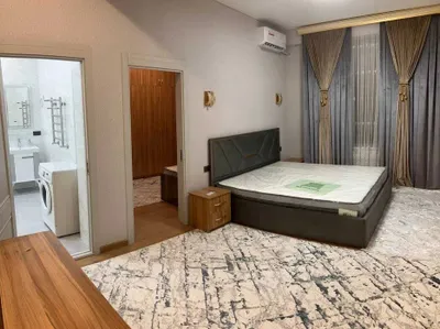 Аренда 5-комн. кв. 130 м² · ID 27970 1