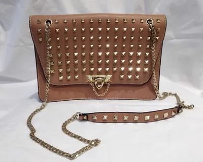 Сумка-клатч в стиле Valentino 1
