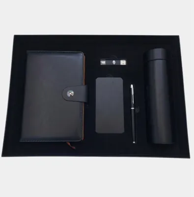 Набор: ежедневник, термос, ручка, флешка, Powerbank 1