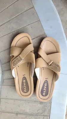 Тапочки женские.