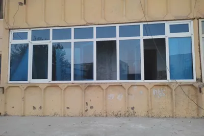 Продаётся окно, снятое с балкона длиной 6 метров