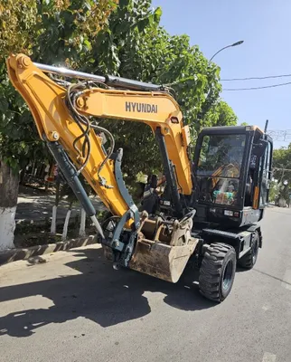 Мини-экскаватор Hyundai HW60 1