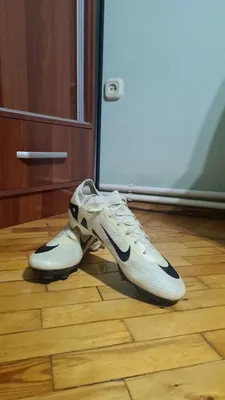 A’lo holatdagi futbol butsasi sotiladi