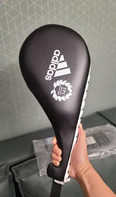 Новая ракетка-хлопушка Adidas для тхэквондо (Double Target Mitt) 1