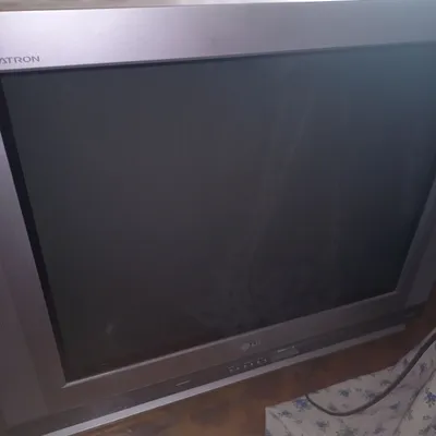 Б/у телевизор LG и подставка 1