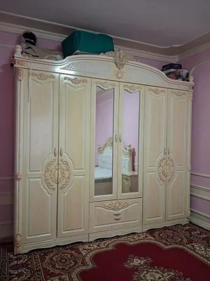Продаётся спальный гарнитур, состояние хорошее 1