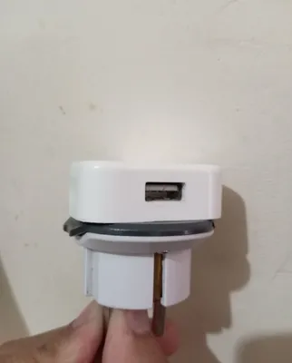 Зарядное устройство для iPhone 1