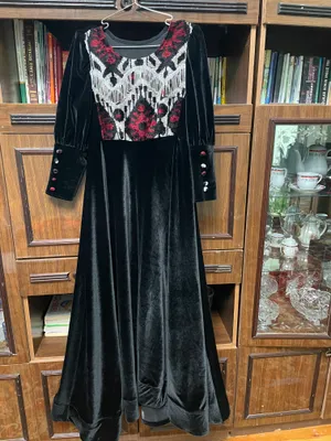 vecherniy koʻylak holati yaxshi 1 marta kiyilgan 1