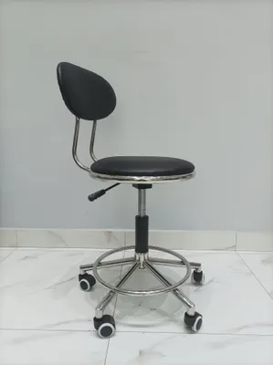 Laboratoriya va tibbiy sozlanadigan kreslolar. Yetkazib berish bor 1