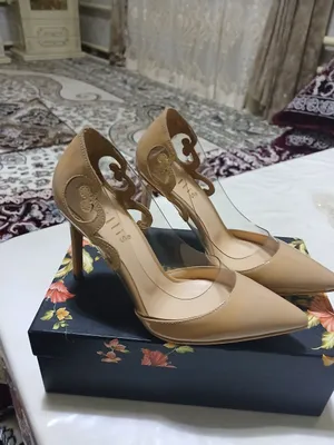 ayollar poyabzali 38 razmer 1