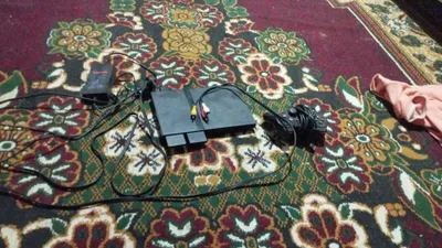 Игровая приставка PlayStation 2, 1 джойстик 1