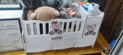 Bolalar uchun tebranadigan karavot