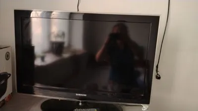 Tilivizor sotiladi 32 lik Samsung