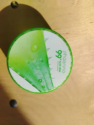 Zodiac acne gel, aloe vera 99%, sun-cream 1