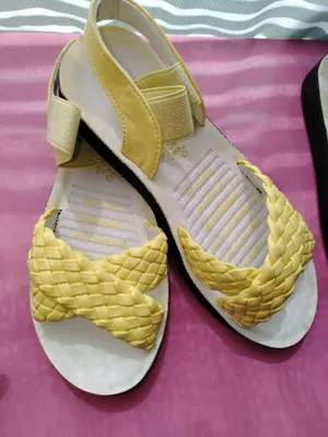 Янги бассоножкилар. Размеры33, 34,35,37. Новые. 1