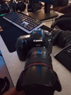 Canon 6d mark 2  obyektiv 24/105 1