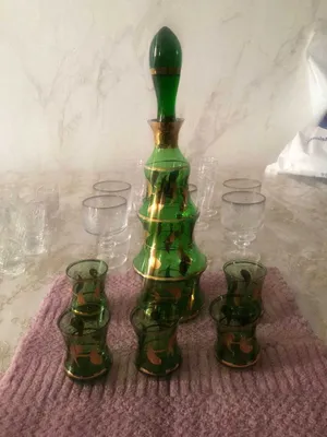 Рюмки и графин позалоченный Чехия