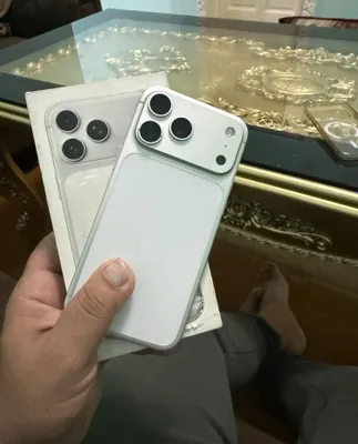 Phone 17 pro max, серебристый, 256 ГБ, 36 циклов, использовался 1