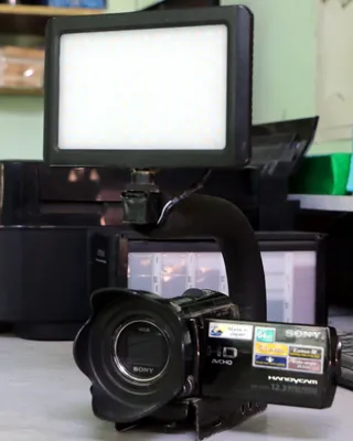 SONY HDR-CX560 — Kompakt va Kuchli Videokamera! 1