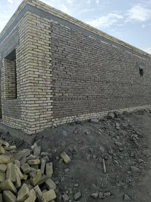 Урганч туман Гойбуда курилиши тугалланмаган жой сотилади.