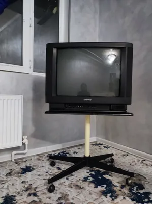 Телевизор и подставка